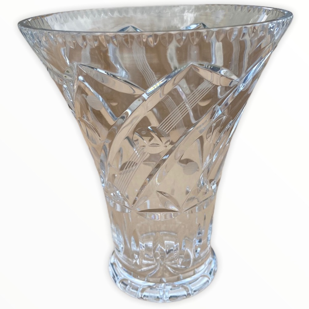 Vintage Bohemia Crystal Pinwheel Flower Vase